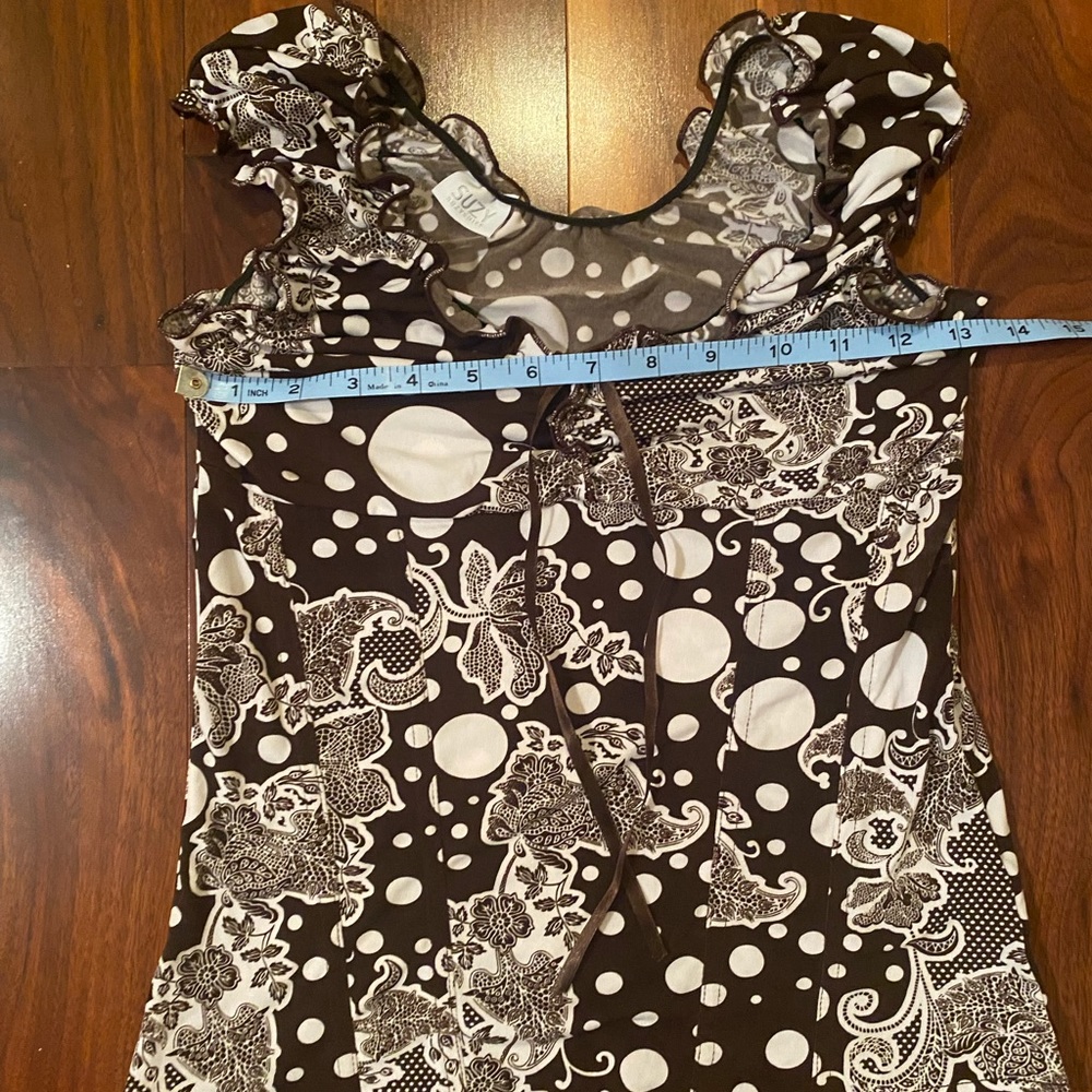Retro Suzy Shier Tank Top, Brown with White Bold Pattern - Picture 12 of 14